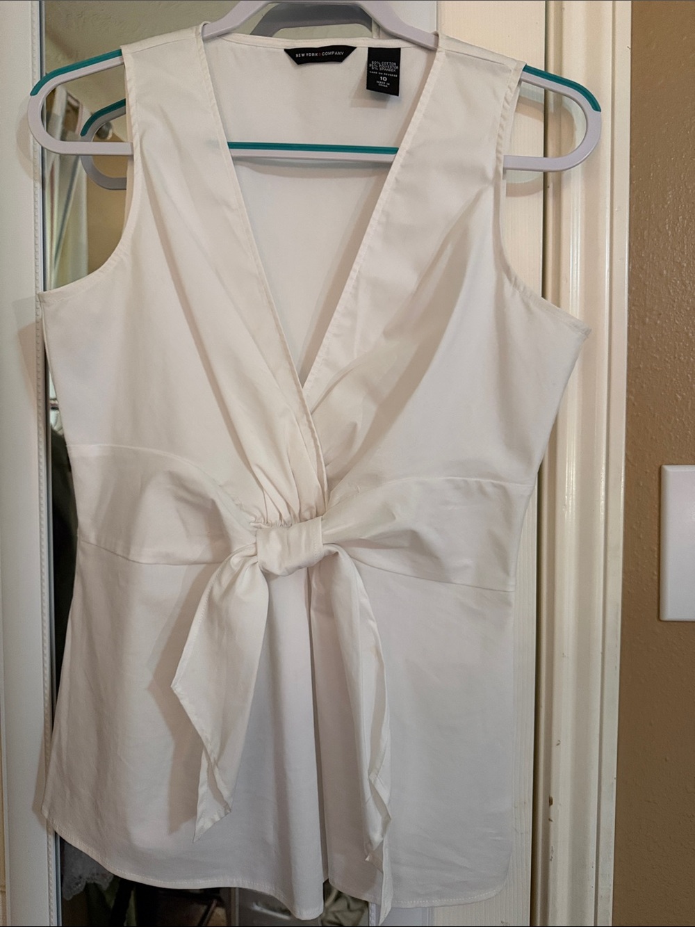 New York & Company White Sleeveless Tie-Front Blouse
